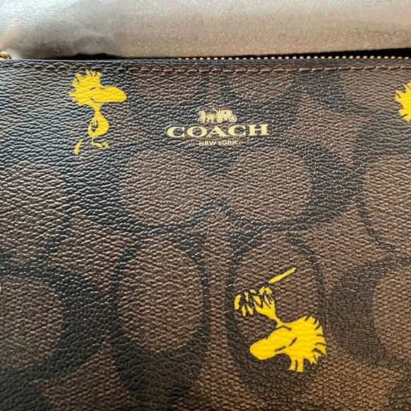 Coach X Peanuts Woodstock Wristlet - Picture 2 of 5